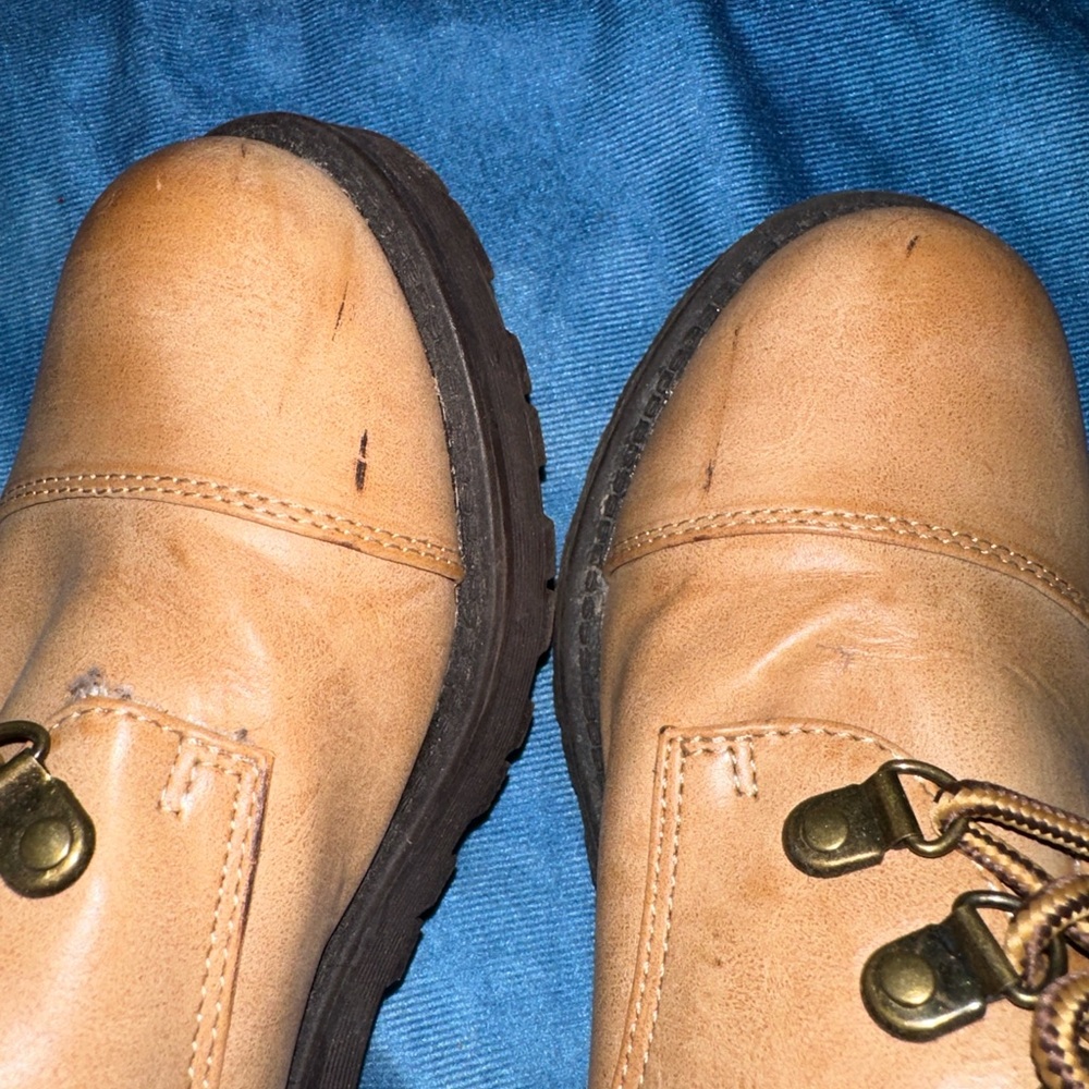 Fall boots - Picture 5 of 5